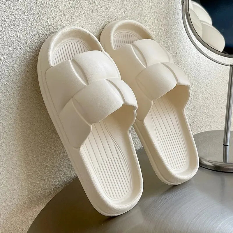 1PC Thick Flat Bottom Bathroom Home Slippers Fashion Soft Sole EVA Indoor Lady Sandals 2023 Summer Non Slip Flip Flops